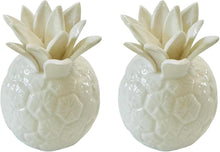 Load image into Gallery viewer, Pineapple shaped salt and pepper shakers
