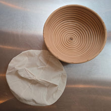 Load image into Gallery viewer, Round Loaf Bread Proving Basket with liner, Large 10"