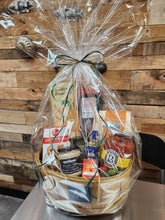 Load image into Gallery viewer, Gift Basket - The Italian
