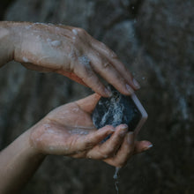 Load image into Gallery viewer, Sealuxe - Ritual Rose Soap Bar
