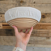 Load image into Gallery viewer, Round Loaf Bread Proving Basket with liner, Large 10"
